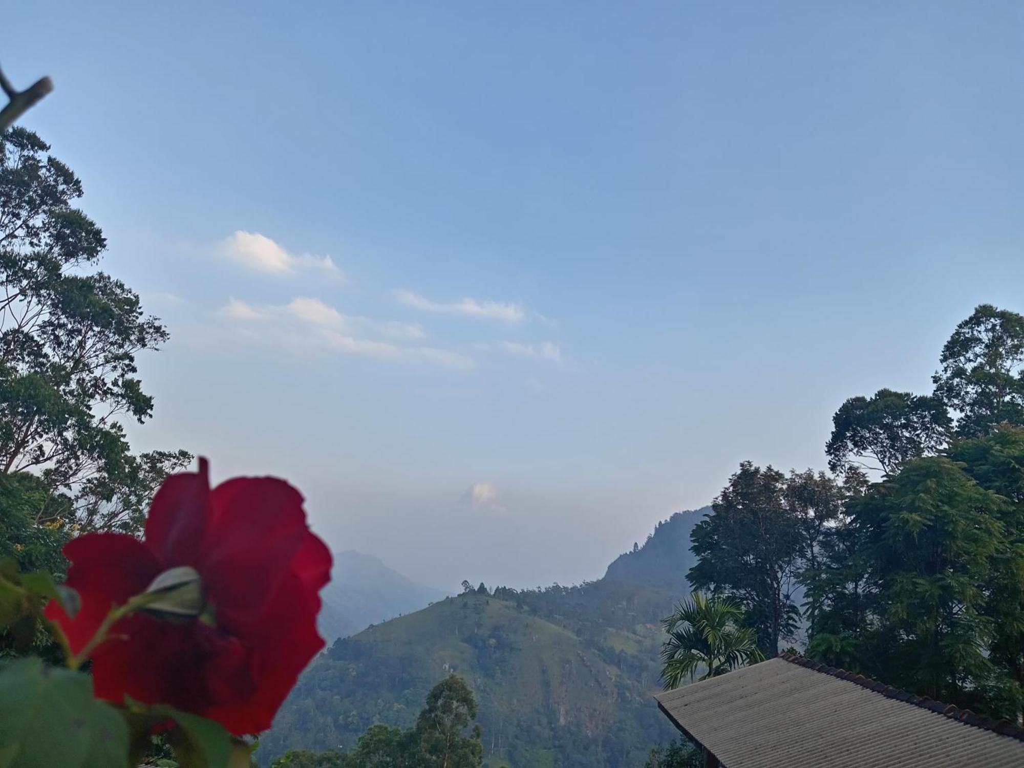 Apurvi Homestay Ella Exteriér fotografie