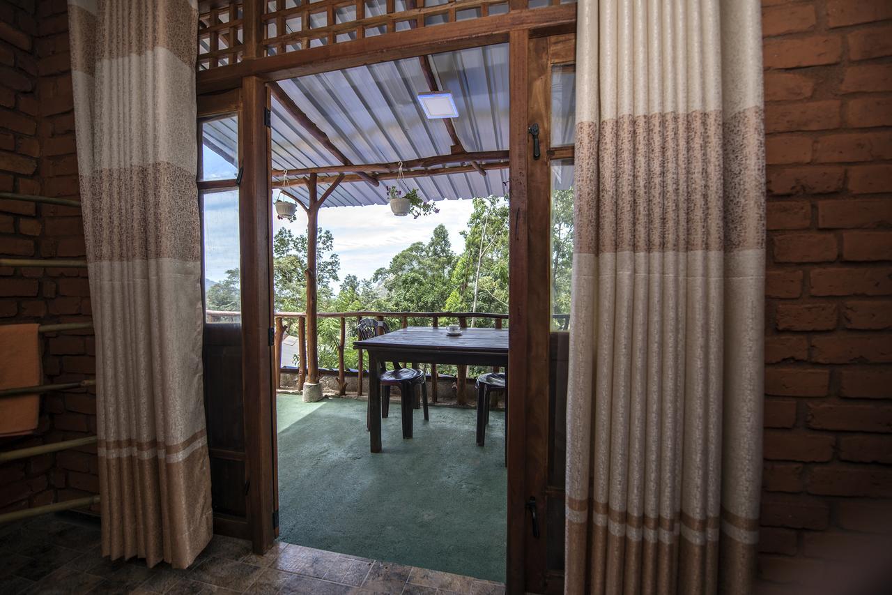 Apurvi Homestay Ella Exteriér fotografie