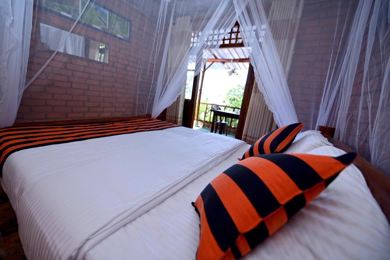 Apurvi Homestay Ella Exteriér fotografie