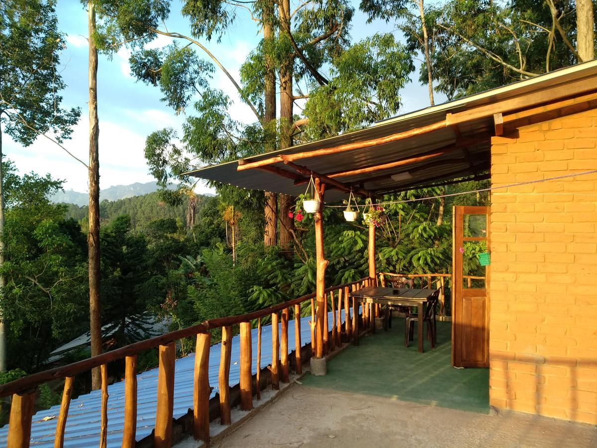 Apurvi Homestay Ella Exteriér fotografie